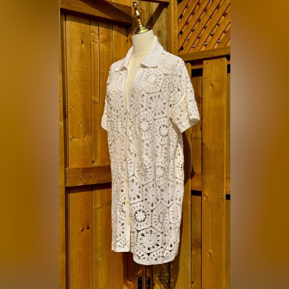 🆕 FARM Rio 🧿 NWOT White Semisheer Floral Button-Up Crochet Cover-Up Dress, L - Picture 5 of 15
